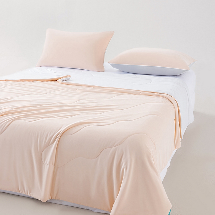 91家纺网 家纺一手货源 找家纺 迪梵家纺 2026新款锦氨凉感黑科技（160克面料）凉感丝夏被冰淇淋夏凉被空调被-风格三 桃喜玉