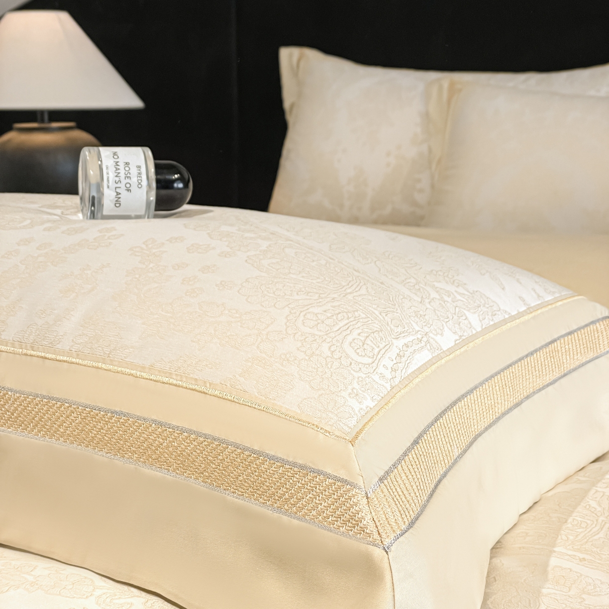 91家纺网 家纺一手货源 找家纺 博纳家纺 2026新款天丝棉色织提花四件套 德萨利