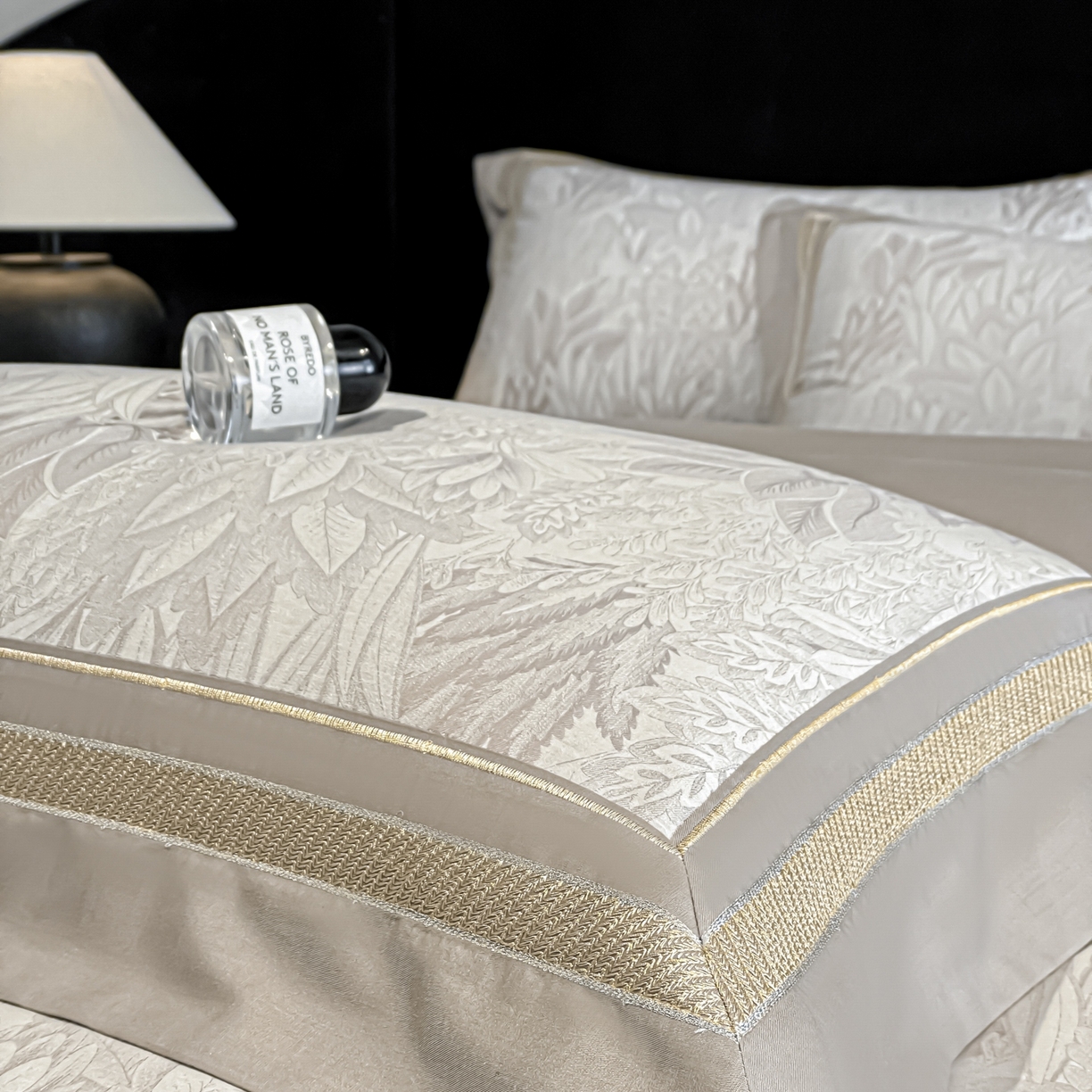 91家纺网 家纺一手货源 找家纺 博纳家纺 2026新款天丝棉色织提花四件套 莫妮卡