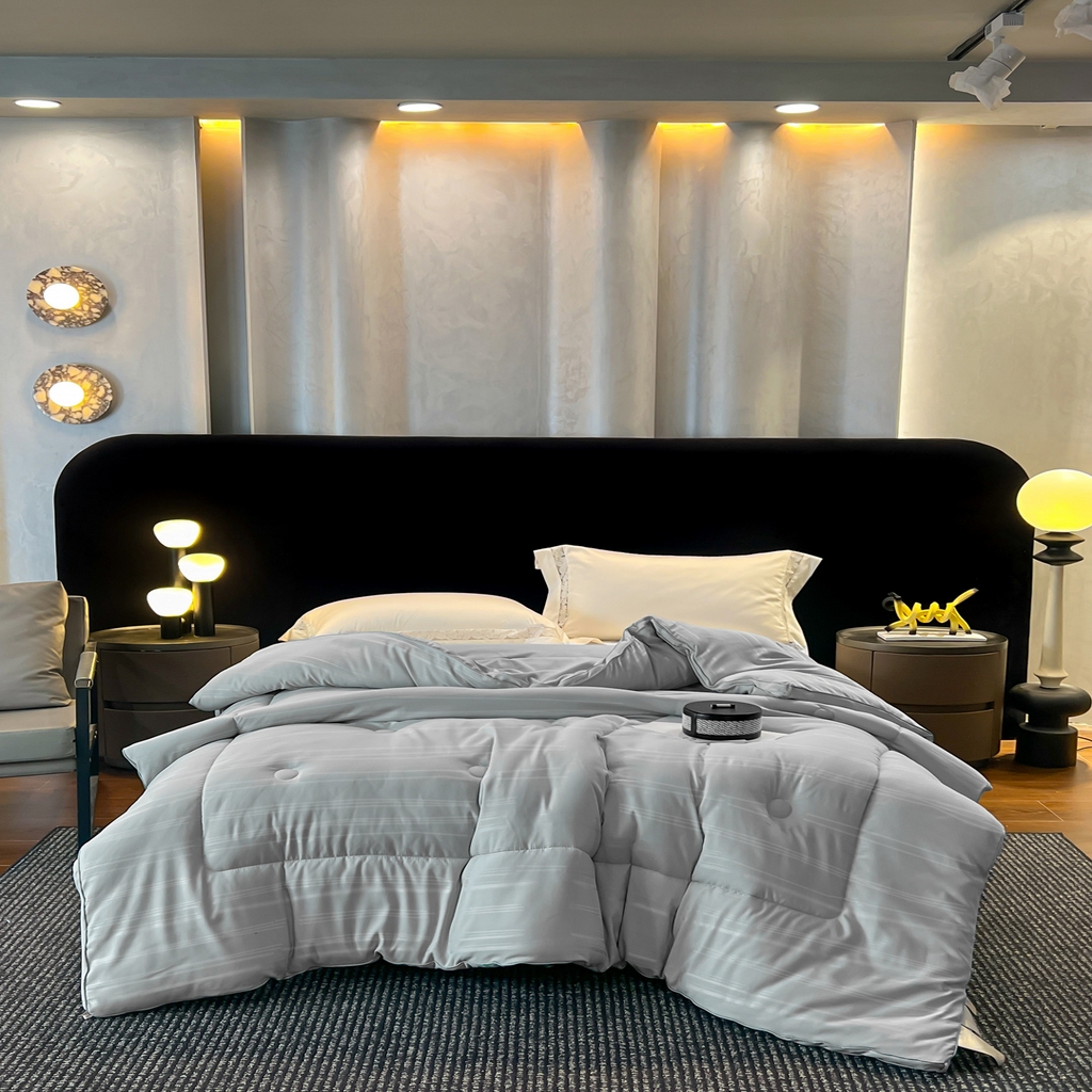 91家纺网 家纺一手货源 找家纺 六合家纺 2026新款贡缎提花锻条立体大豆被春秋被四季被冬被被子被芯 灰色