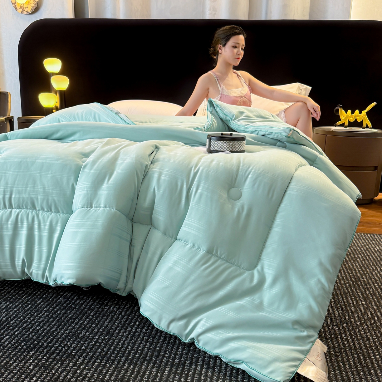 91家纺网 家纺一手货源 找家纺 六合家纺 2026新款贡缎提花锻条立体大豆被春秋被四季被冬被被子被芯 绿色