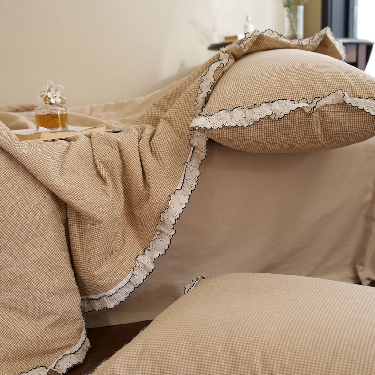 91家纺网 家纺一手货源 找家纺 洋铭区（原狠狠爱） 2026新款色织水洗棉花边夏被 小格子-甜蜜黄