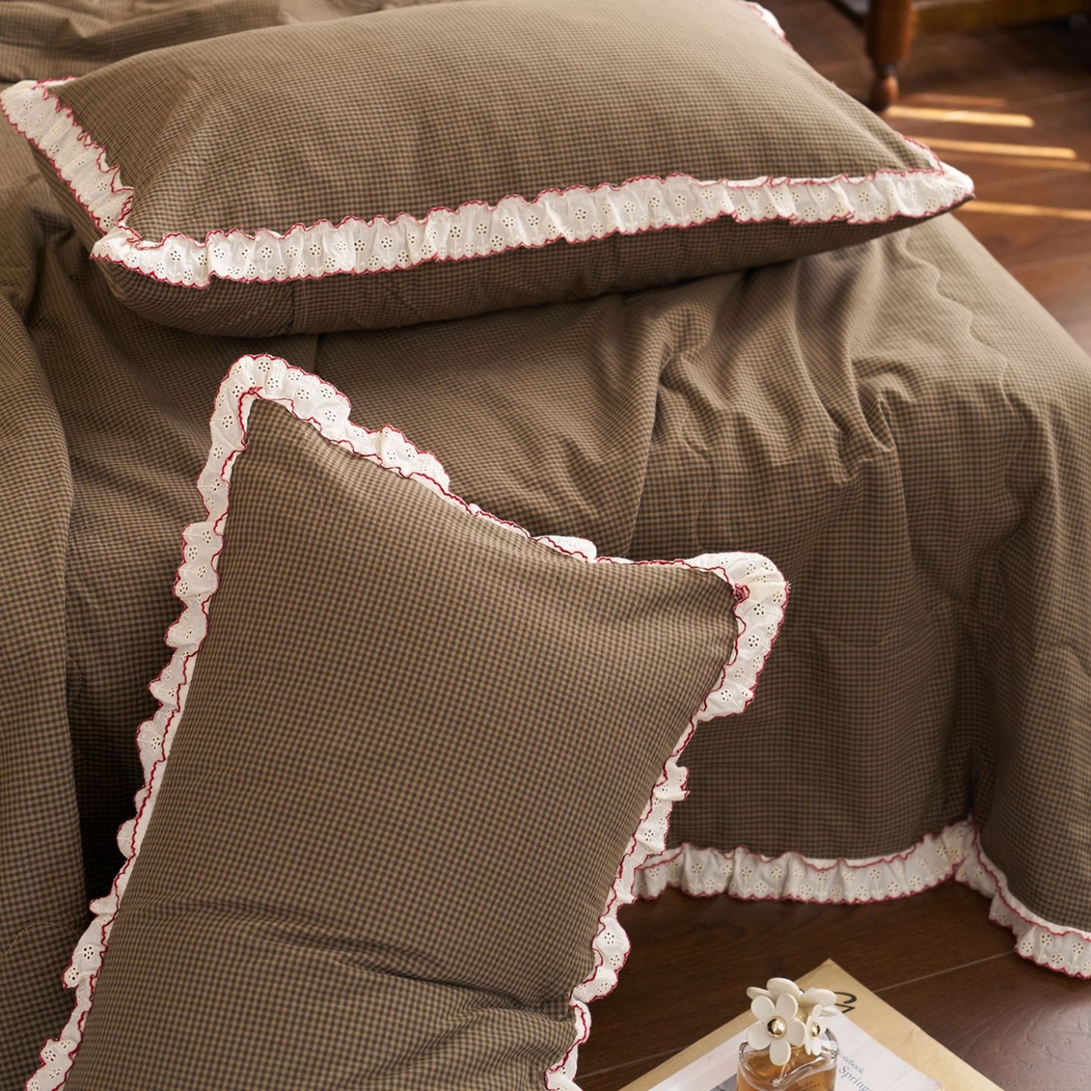 91家纺网 家纺一手货源 找家纺 洋铭区（原狠狠爱） 2026新款色织水洗棉花边夏被 小格子-甜蜜棕