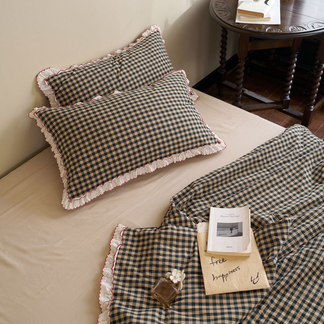 91家纺网 家纺一手货源 找家纺 洋铭区（原狠狠爱） 2026新款色织水洗棉花边夏被 小格子-甜蜜深绿