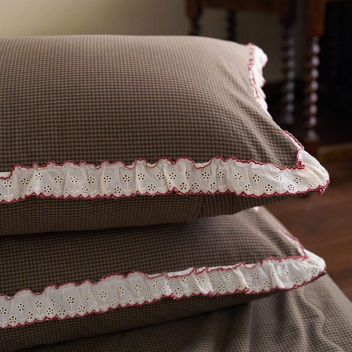 91家纺网 家纺一手货源 找家纺 洋铭区（原狠狠爱） 2026新款色织水洗棉花边夏被 小格子-甜蜜棕