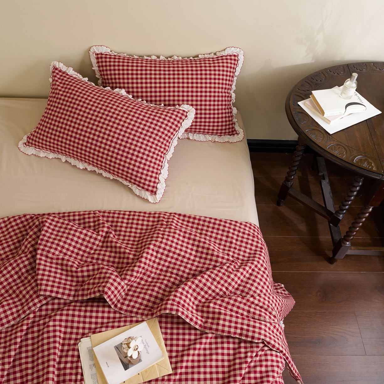 91家纺网 家纺一手货源 找家纺 洋铭区（原狠狠爱） 2026新款色织水洗棉花边夏被 小格子-甜蜜红