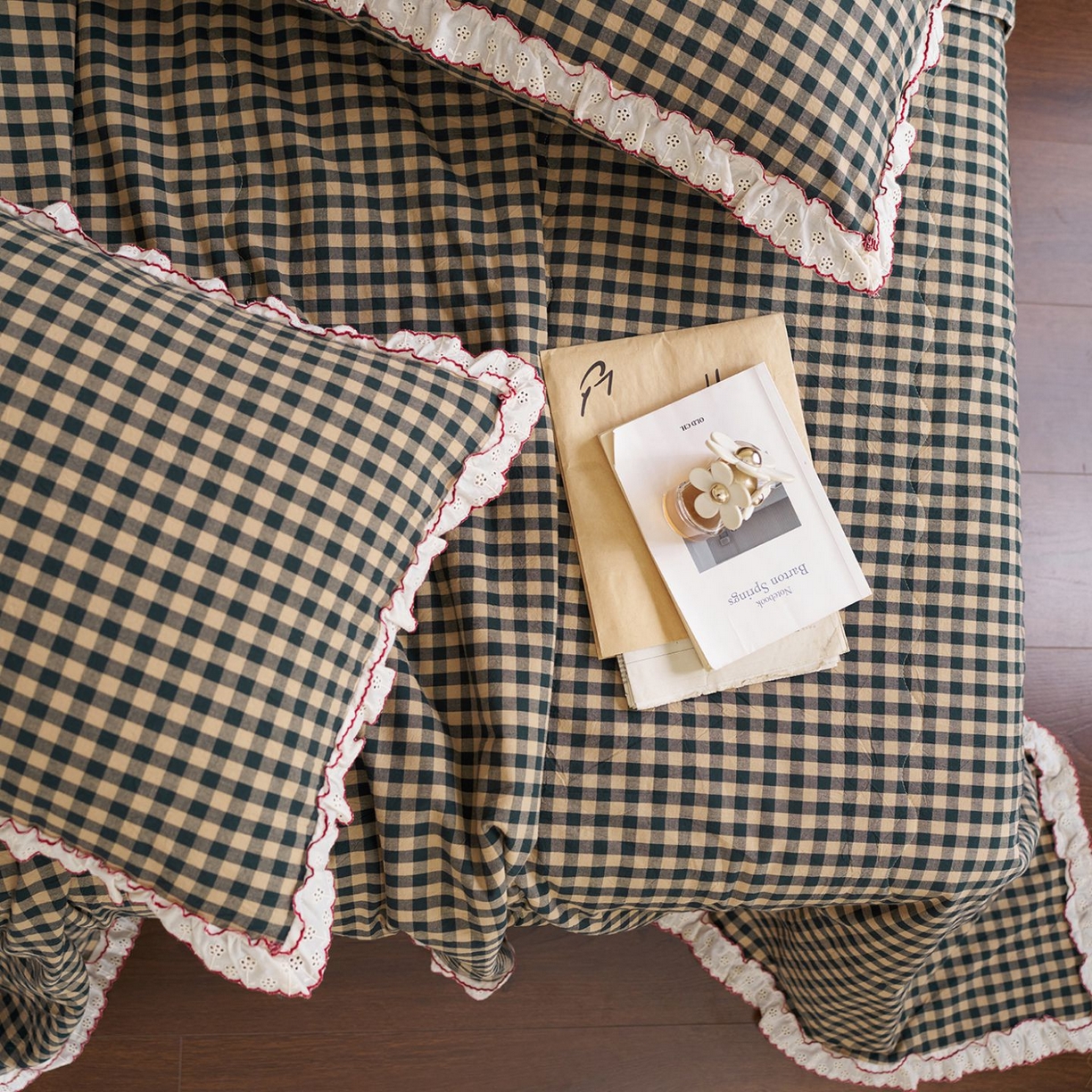 91家纺网 家纺一手货源 找家纺 洋铭区（原狠狠爱） 2026新款色织水洗棉花边夏被 小格子-甜蜜深绿