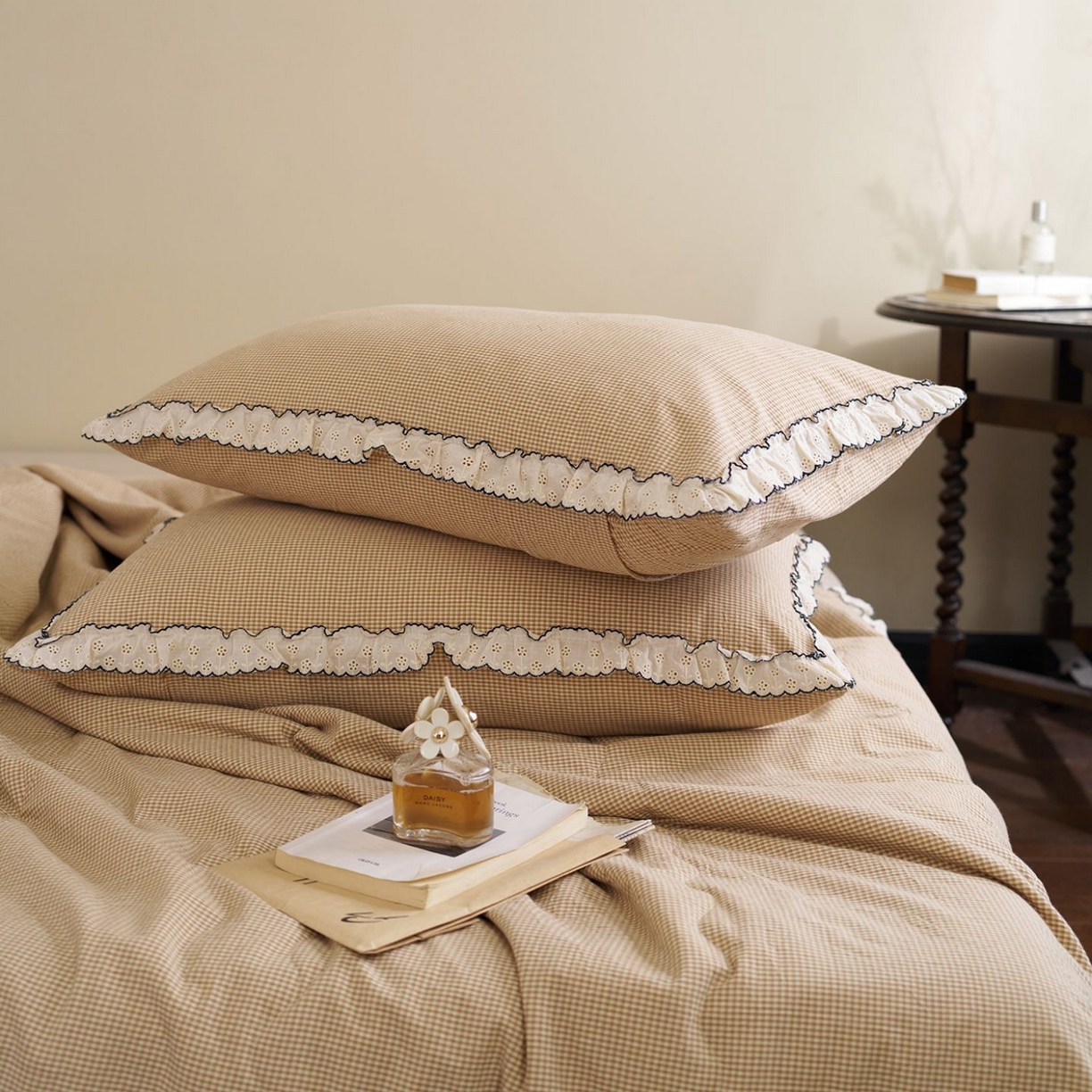 91家纺网 家纺一手货源 找家纺 洋铭区（原狠狠爱） 2026新款色织水洗棉花边夏被 小格子-甜蜜黄