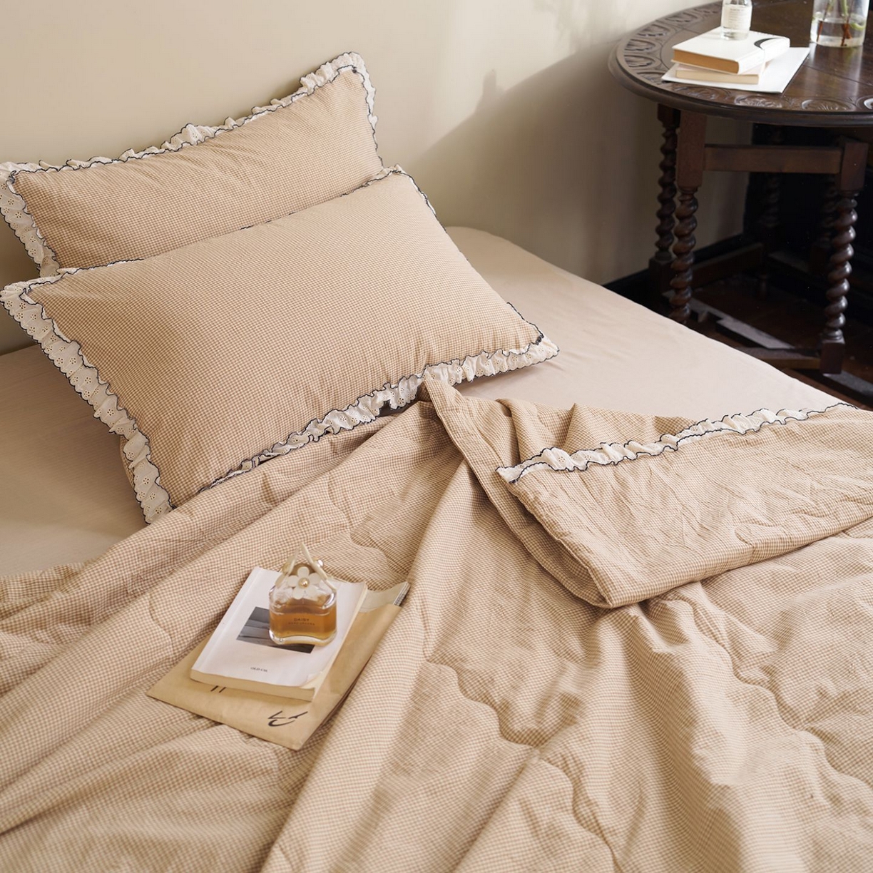 91家纺网 家纺一手货源 找家纺 洋铭区（原狠狠爱） 2026新款色织水洗棉花边夏被 小格子-甜蜜黄