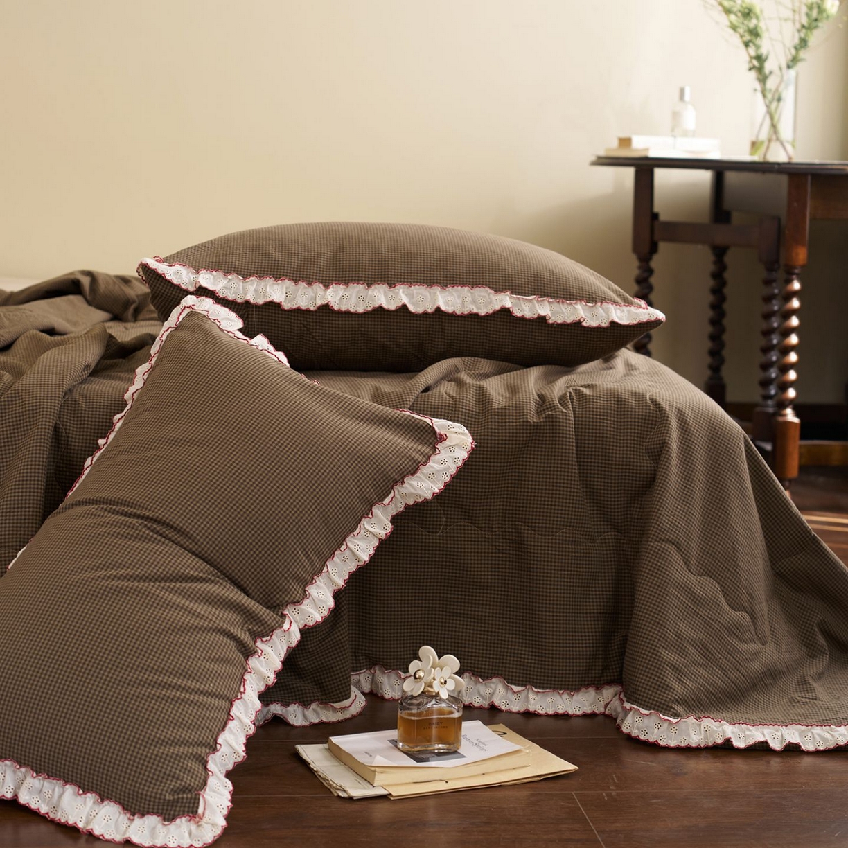 91家纺网 家纺一手货源 找家纺 洋铭区（原狠狠爱） 2026新款色织水洗棉花边夏被 小格子-甜蜜棕