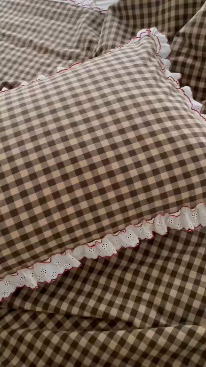 91家纺网 家纺一手货源 找家纺 洋铭区（原狠狠爱） 2026新款色织水洗棉花边夏被 小格子-甜蜜咖