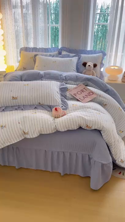 91家纺网 家纺一手货源 找家纺 民新家纺 2026新款泡芙双层纱床盖款四件套 晨光乐园