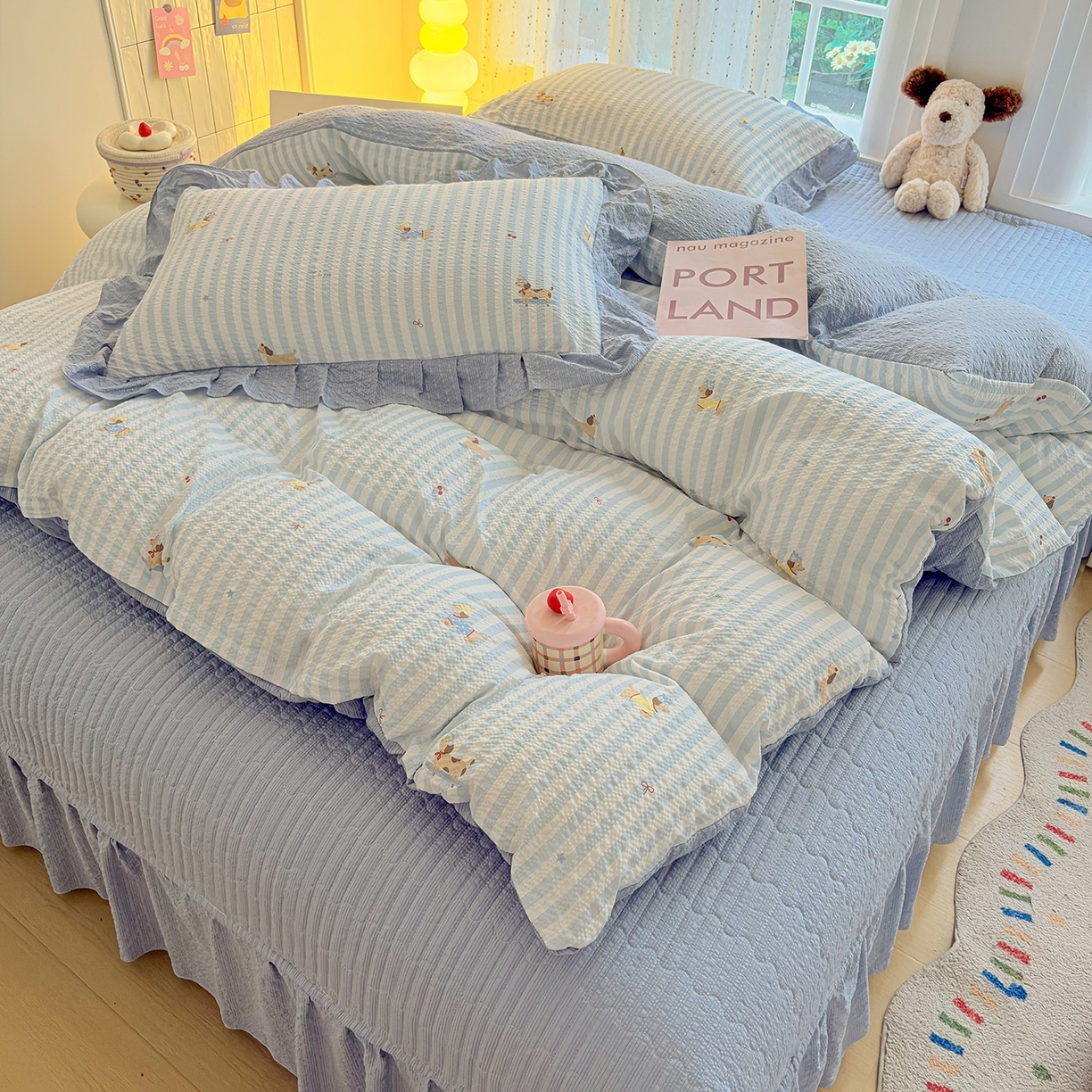 91家纺网 家纺一手货源 找家纺 民新家纺 2026新款泡芙双层纱床盖款四件套 晨光乐园