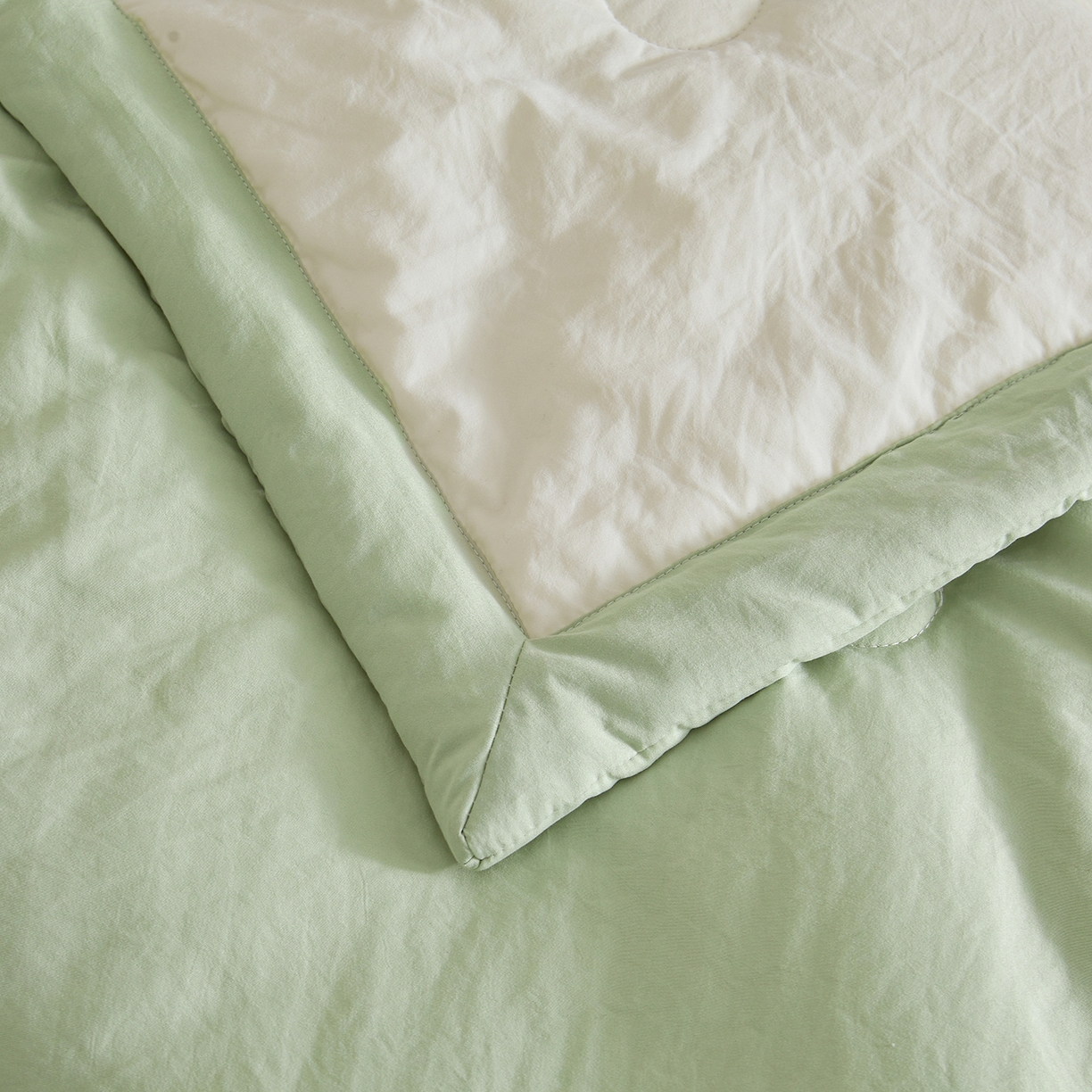 91家纺网 家纺一手货源 找家纺 样样红被业 2026新款水洗棉100%纯棉花夏被 云朵棉-白拼绿