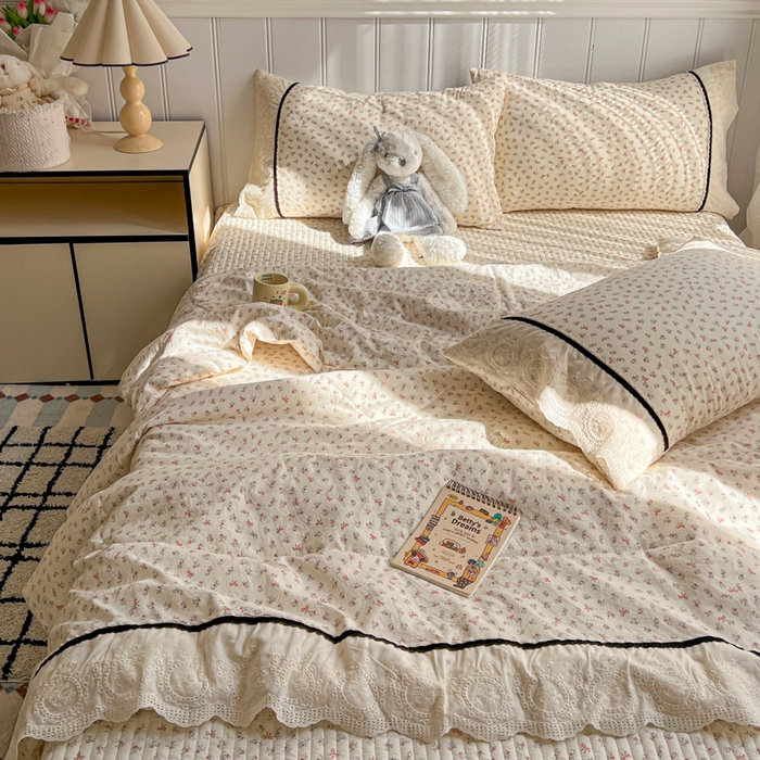 91家纺网 家纺一手货源 找家纺 欧尚 2026新款花边云感棉夏被床盖四件套 绯常