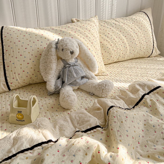 91家纺网 家纺一手货源 找家纺 欧尚 2026新款花边云感棉夏被床盖四件套 密朵