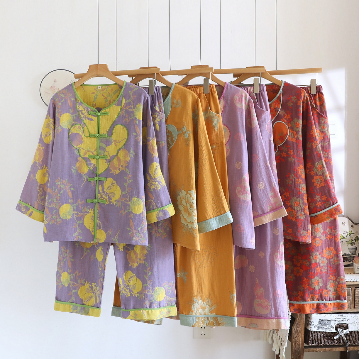 91家纺网 家纺一手货源 找家纺 （总）洛兰沙家居馆 国风中式纯棉居家服女士睡衣 春秋季薄款休闲九分袖套装家居