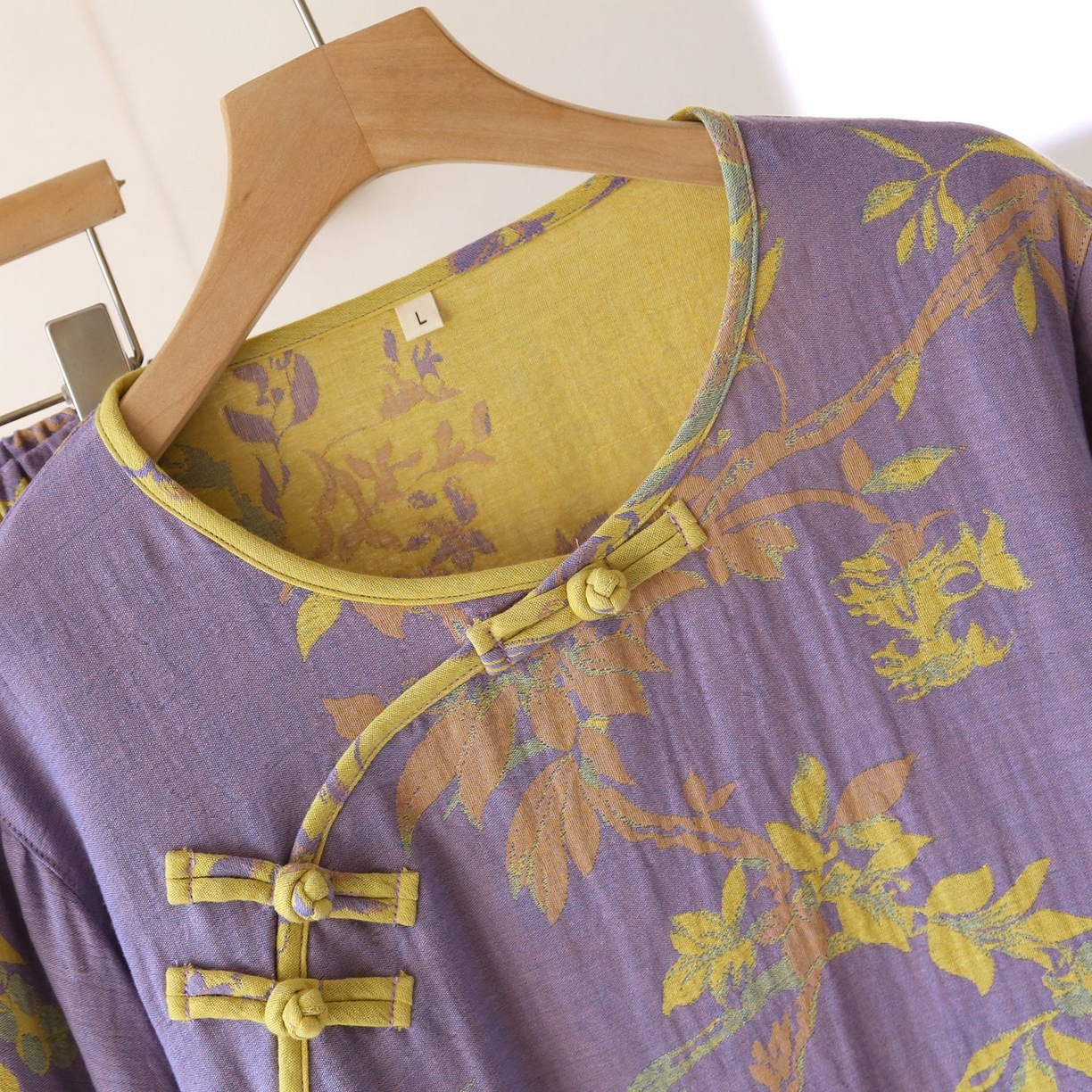 91家纺网 家纺一手货源 找家纺 （总）洛兰沙家居馆 新款色织水洗棉女士大码家居服 双层棉纱复古风睡衣 四季薄款套装