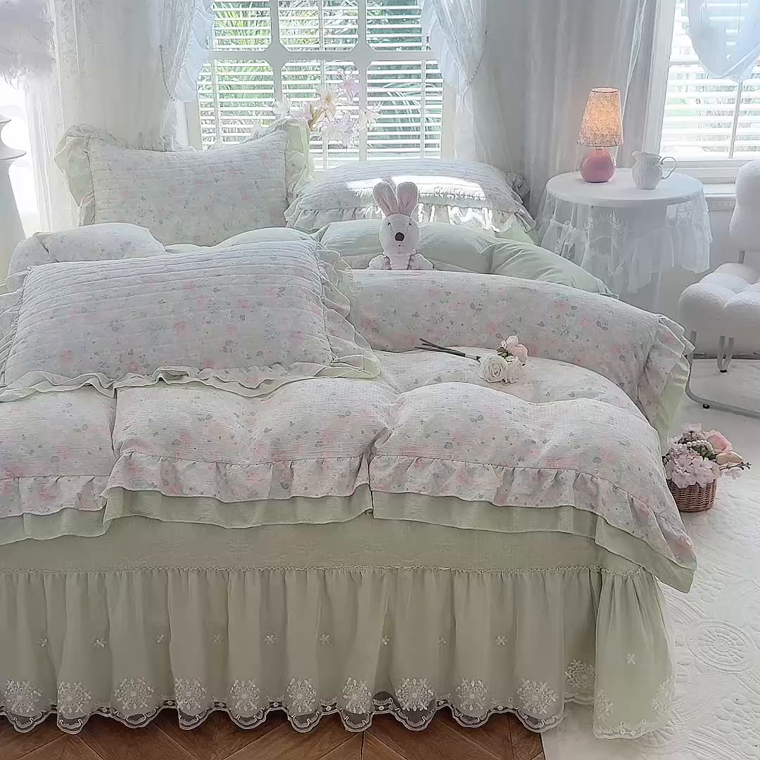 91家纺网 家纺一手货源 找家纺 2026春夏新款ins风小清新AB版法式云朵棉木棉床盖款四件套 春田-绿