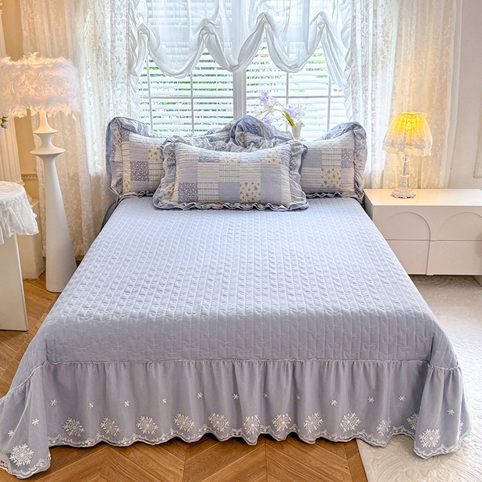 91家纺网 家纺一手货源 找家纺 2026春夏新款ins风小清新AB版法式云朵棉木棉床盖款四件套 兰黛