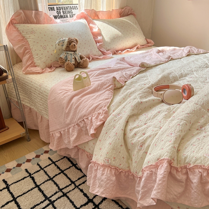 91家纺网 家纺一手货源 找家纺 欧尚 2026新款床盖款花边夏被四件套 春日甜桃心粉