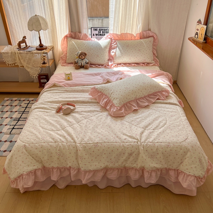 91家纺网 家纺一手货源 找家纺 欧尚 2026新款床盖款花边夏被四件套 春日甜桃心粉