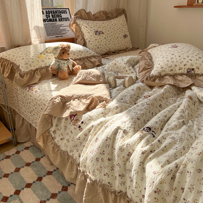 91家纺网 家纺一手货源 找家纺 欧尚 2026新款床盖款花边夏被四件套 花间娃娃