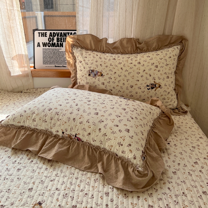 91家纺网 家纺一手货源 找家纺 欧尚 2026新款床盖款花边夏被四件套 花间娃娃