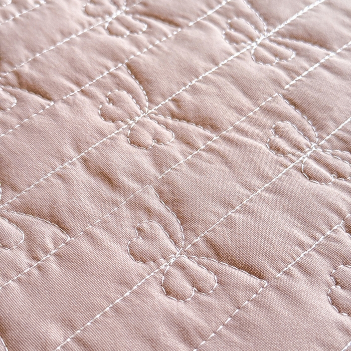 91家纺网 家纺一手货源 找家纺 2026春夏新款ins风小清新AB版法式云朵棉木棉床盖款四件套 奶咖森林