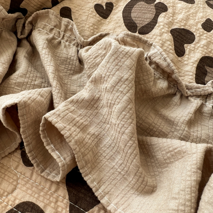 91家纺网 家纺一手货源 找家纺 欧尚 2026新款床盖款花边夏被四件套 咖豹纹