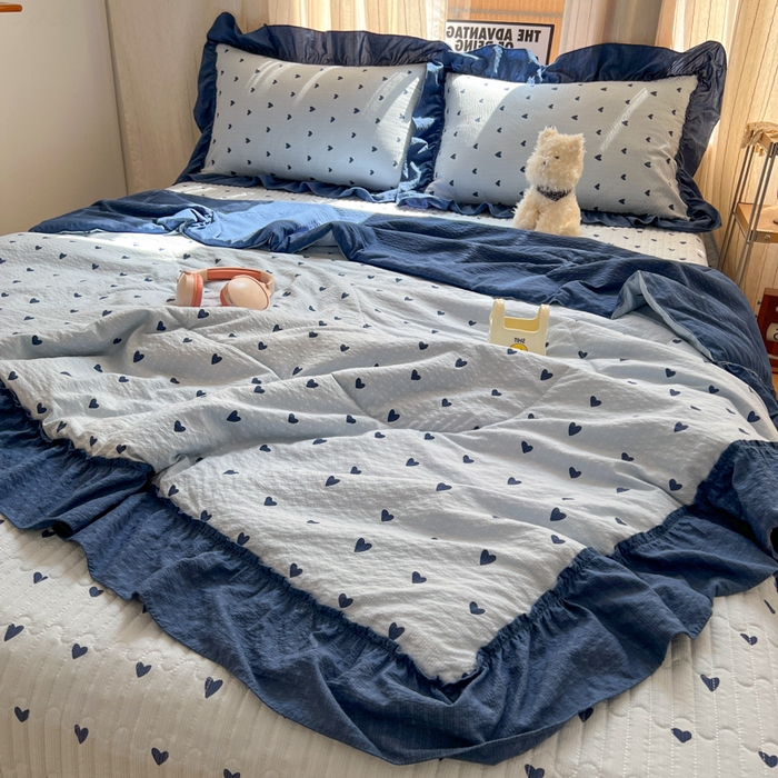 91家纺网 家纺一手货源 找家纺 欧尚 2026新款床盖款花边夏被四件套 兰爱心