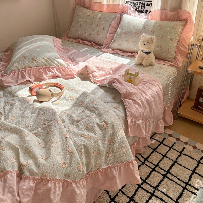 91家纺网 家纺一手货源 找家纺 欧尚 2026新款床盖款花边夏被四件套 绿蔷薇