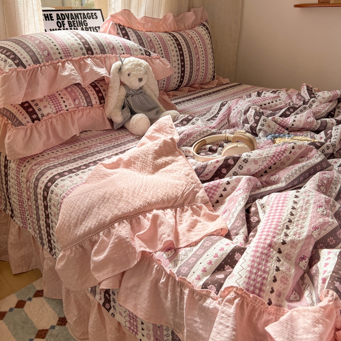 91家纺网 家纺一手货源 找家纺 欧尚 2026新款床盖款花边夏被四件套 猫咪集