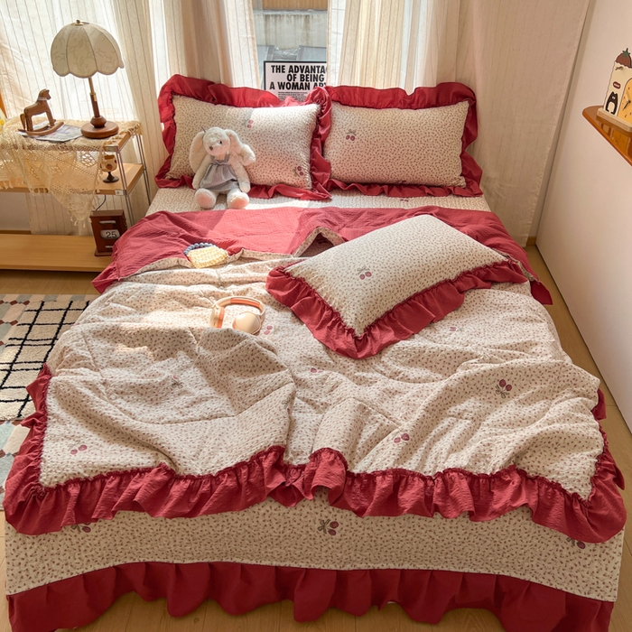 欧尚 2026新款床盖款花边夏被四件套 莓系花伐