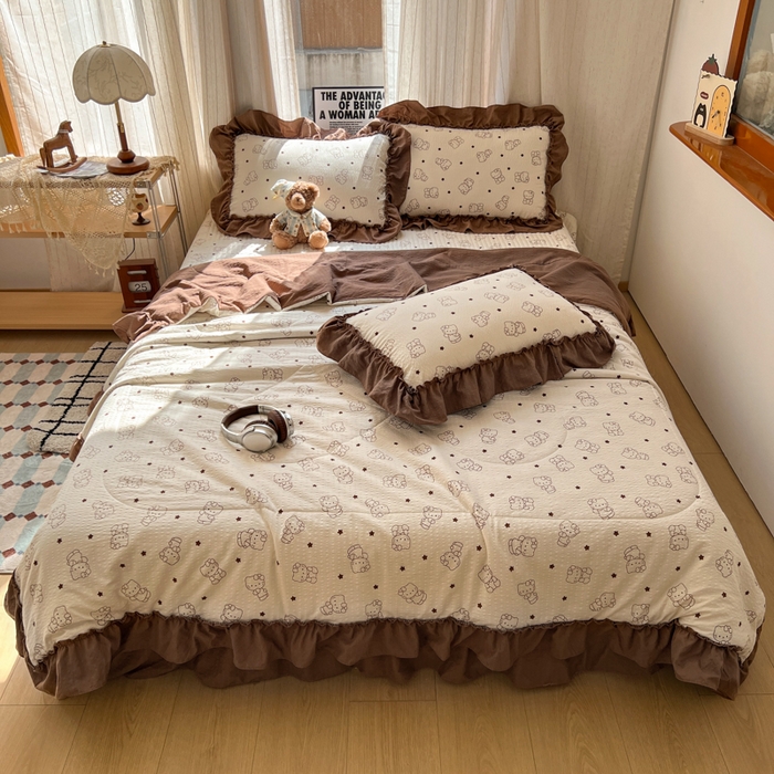 91家纺网 家纺一手货源 找家纺 欧尚 2026新款床盖款花边夏被四件套 描线小猫