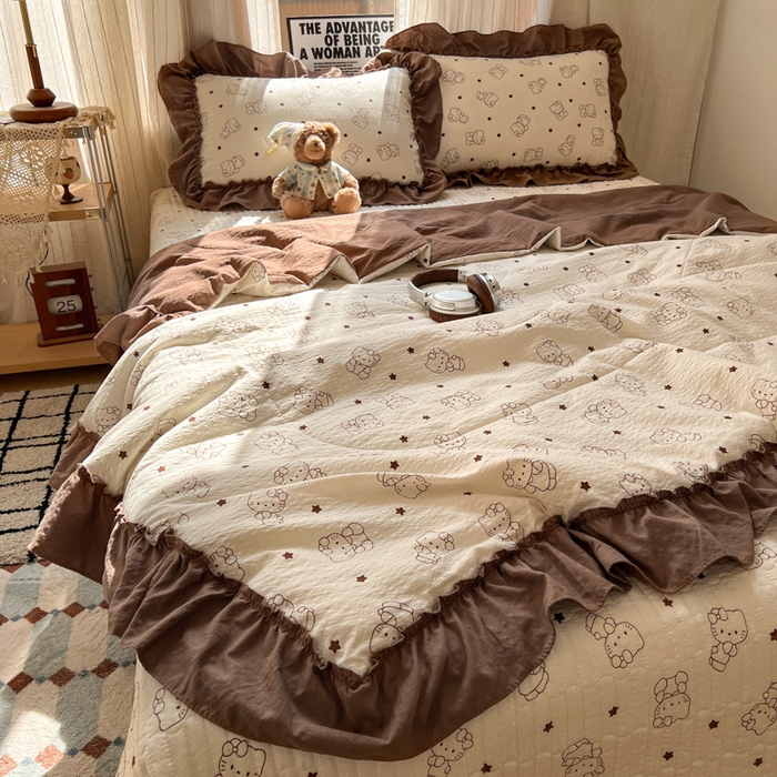 91家纺网 家纺一手货源 找家纺 欧尚 2026新款床盖款花边夏被四件套 描线小猫