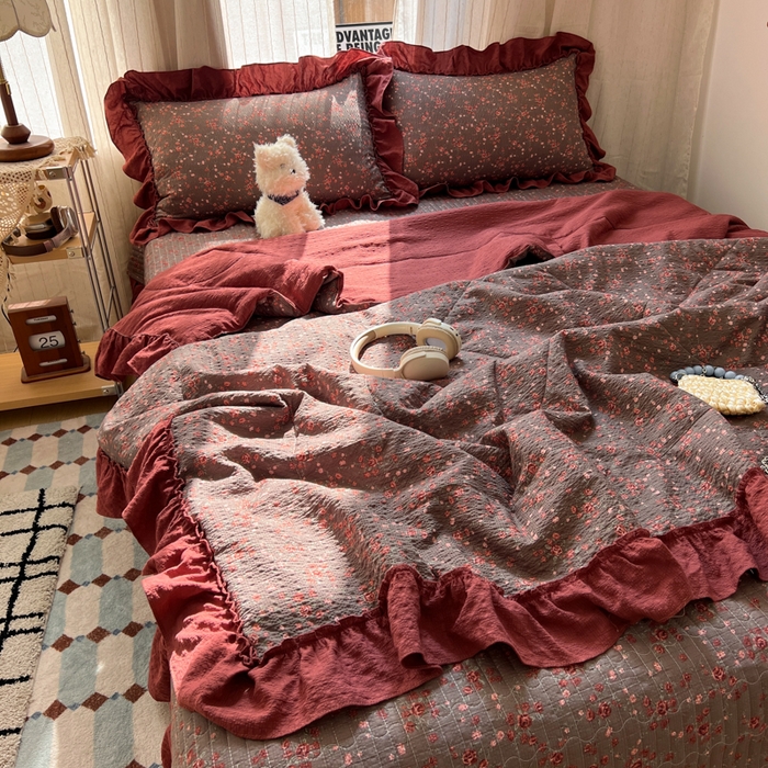 91家纺网 家纺一手货源 找家纺 欧尚 2026新款床盖款花边夏被四件套 胭脂