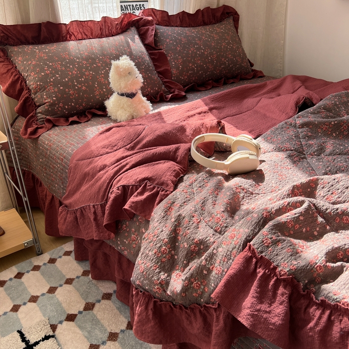 91家纺网 家纺一手货源 找家纺 欧尚 2026新款床盖款花边夏被四件套 胭脂