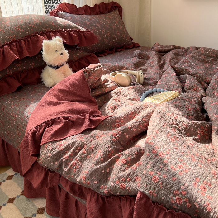 91家纺网 家纺一手货源 找家纺 欧尚 2026新款床盖款花边夏被四件套 胭脂