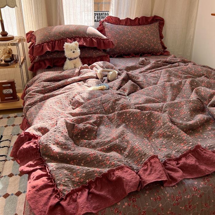 91家纺网 家纺一手货源 找家纺 欧尚 2026新款床盖款花边夏被四件套 胭脂