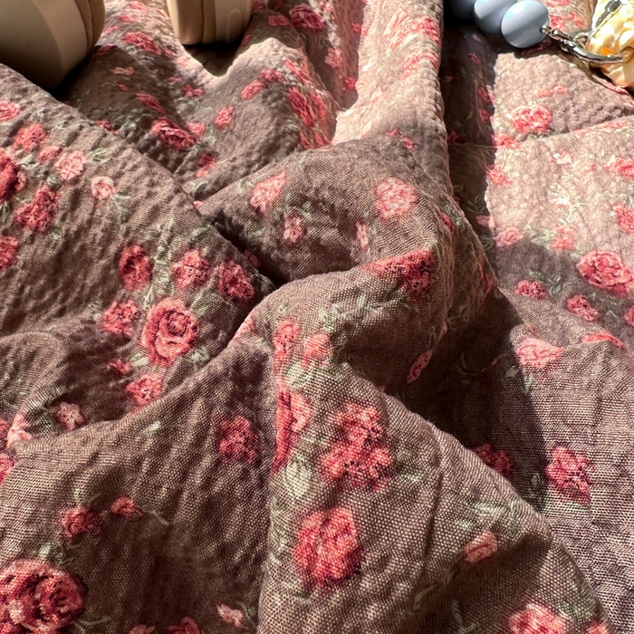 91家纺网 家纺一手货源 找家纺 欧尚 2026新款床盖款花边夏被四件套 胭脂