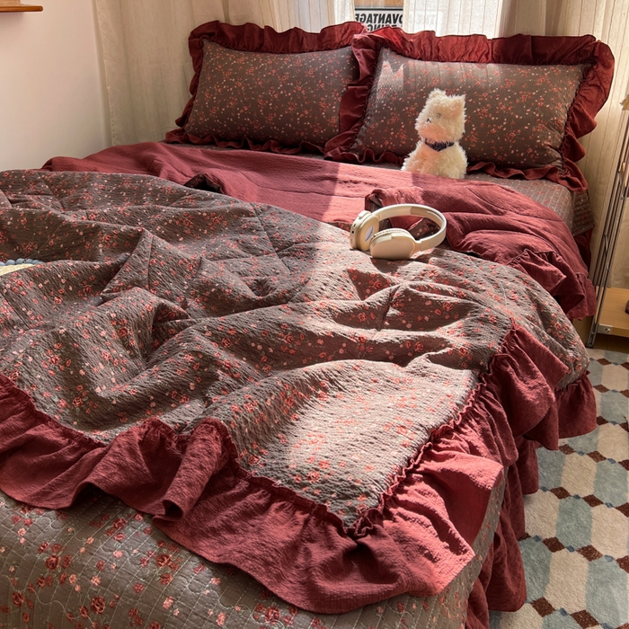 91家纺网 家纺一手货源 找家纺 欧尚 2026新款床盖款花边夏被四件套 胭脂