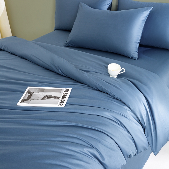 91家纺网 家纺一手货源 找家纺 憨豆家纺 2026新款全棉60s四件套纯色贡缎纯棉被套床笠款三件套长绒棉被套 宾利蓝