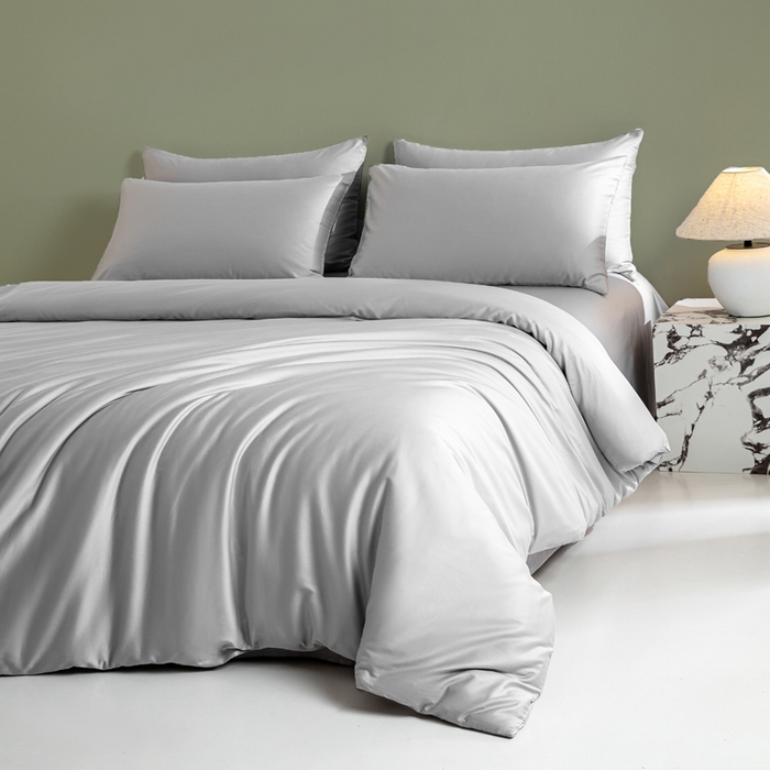 91家纺网 家纺一手货源 找家纺 憨豆家纺 2026新款全棉60s四件套纯色贡缎纯棉被套床笠款三件套长绒棉被套 冰川灰