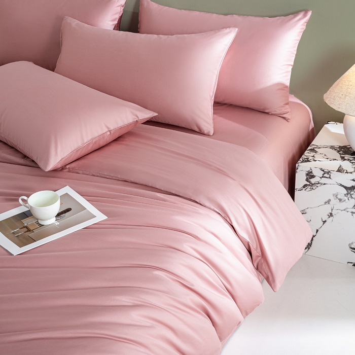 91家纺网 家纺一手货源 找家纺 憨豆家纺 2026新款全棉60s四件套纯色贡缎纯棉被套床笠款三件套长绒棉被套 豆沙