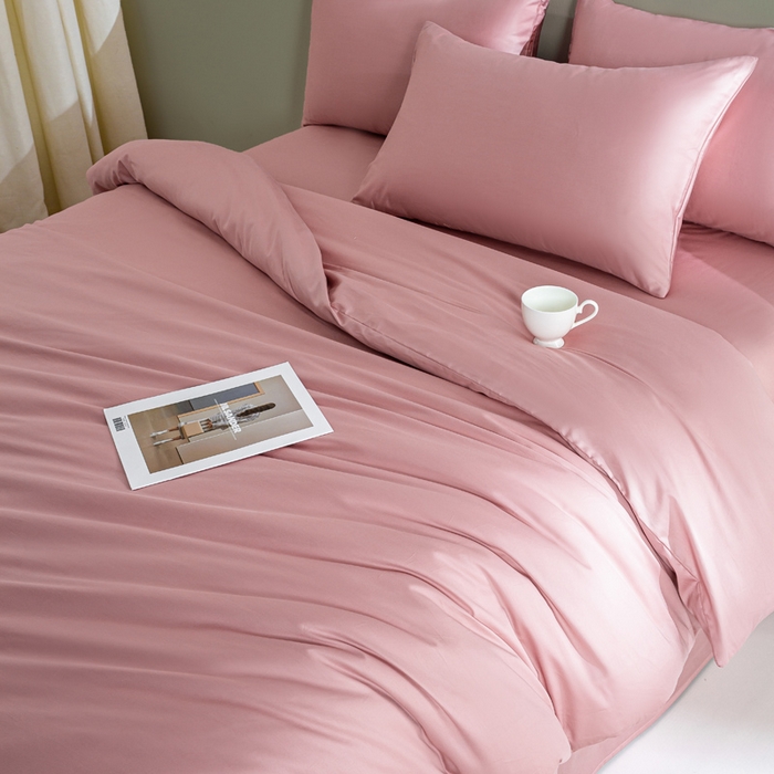 91家纺网 家纺一手货源 找家纺 憨豆家纺 2026新款全棉60s四件套纯色贡缎纯棉被套床笠款三件套长绒棉被套 豆沙