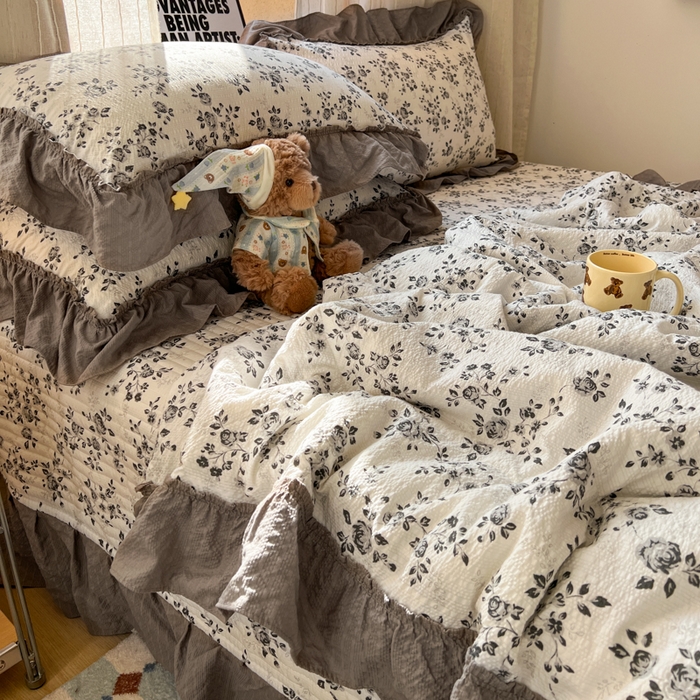 91家纺网 家纺一手货源 找家纺 欧尚 2026新款床盖款花边夏被四件套 只闻花香