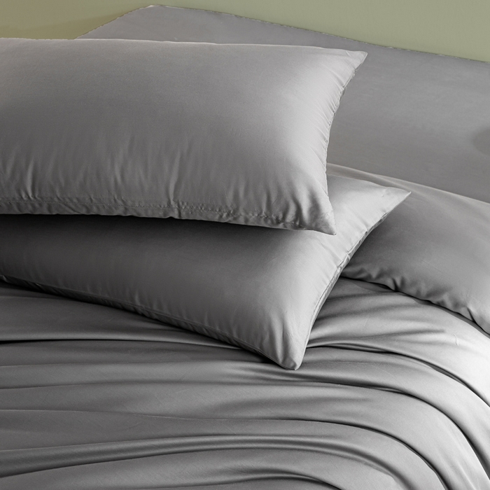 91家纺网 家纺一手货源 找家纺 憨豆家纺 2026新款全棉60s四件套纯色贡缎纯棉被套床笠款三件套长绒棉被套 高级灰