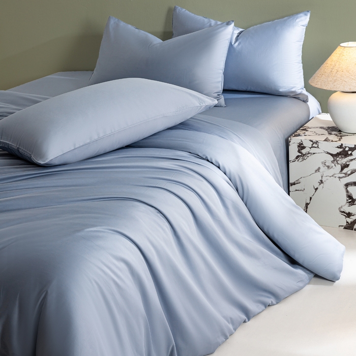 91家纺网 家纺一手货源 找家纺 憨豆家纺 2026新款全棉60s四件套纯色贡缎纯棉被套床笠款三件套长绒棉被套 蓝灰