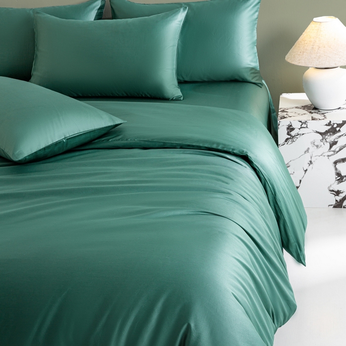 91家纺网 家纺一手货源 找家纺 憨豆家纺 2026新款全棉60s四件套纯色贡缎纯棉被套床笠款三件套长绒棉被套 墨绿